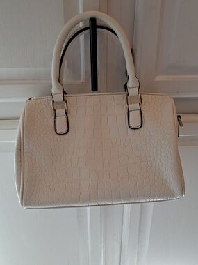 Passage Croc-Embossed White Structured Satchel Shoulder Bag
